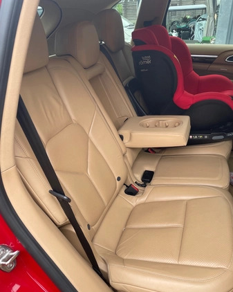 Porsche Cayenne cena 135000 przebieg: 147500, rok produkcji 2013 z Łódź małe 79